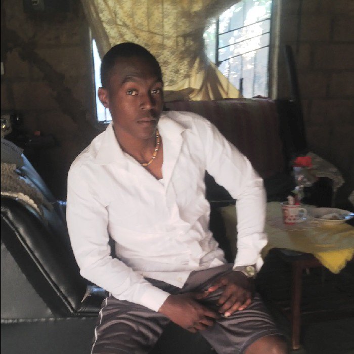 clesiozibia2's tweet image. 