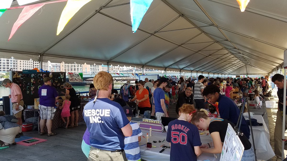 admillner's tweet photo. Here is what are mini Maker Faire in Boston looks like when it is in full swing. It's hot, but we are all having fun https://t.co/CrdskiZC6g