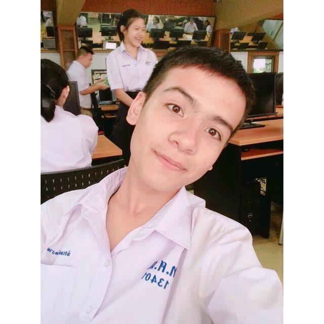 patch_tch's tweet photo. Join my LIVE > ��ม่หลับ ไม่นอนก็แช์สิจ๊ะ on #BIGOLIVE. https://t.co/vA8BR1PkSr https://t.co/KqoI1nV6jD