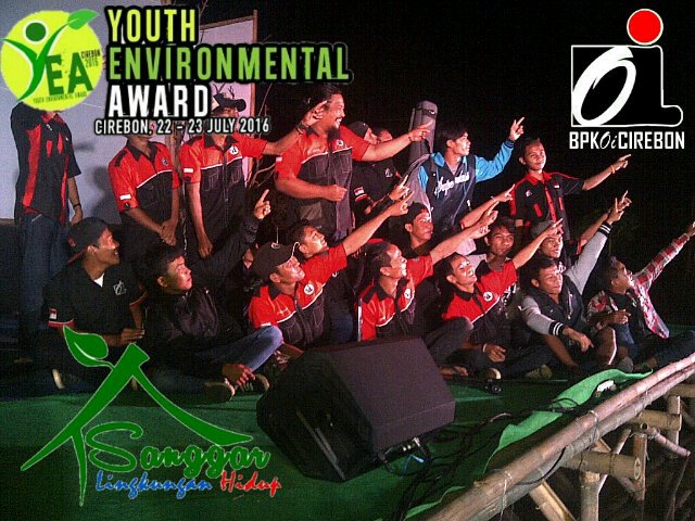 atho_januariku's tweet photo. Alhamdulillah @oi_cirebon stia ikut meramaikan hingga akhir acara #YouthEnveronmentalAward @CIREBONgoGREEN https://t.co/Tk5CMvw9DN