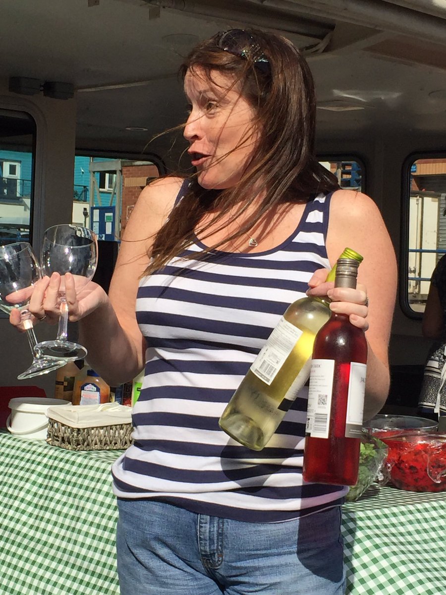 EmmaOrca1971's tweet image. Such a good friend on this boat trip. @Sharona_Exeter  #notpissed