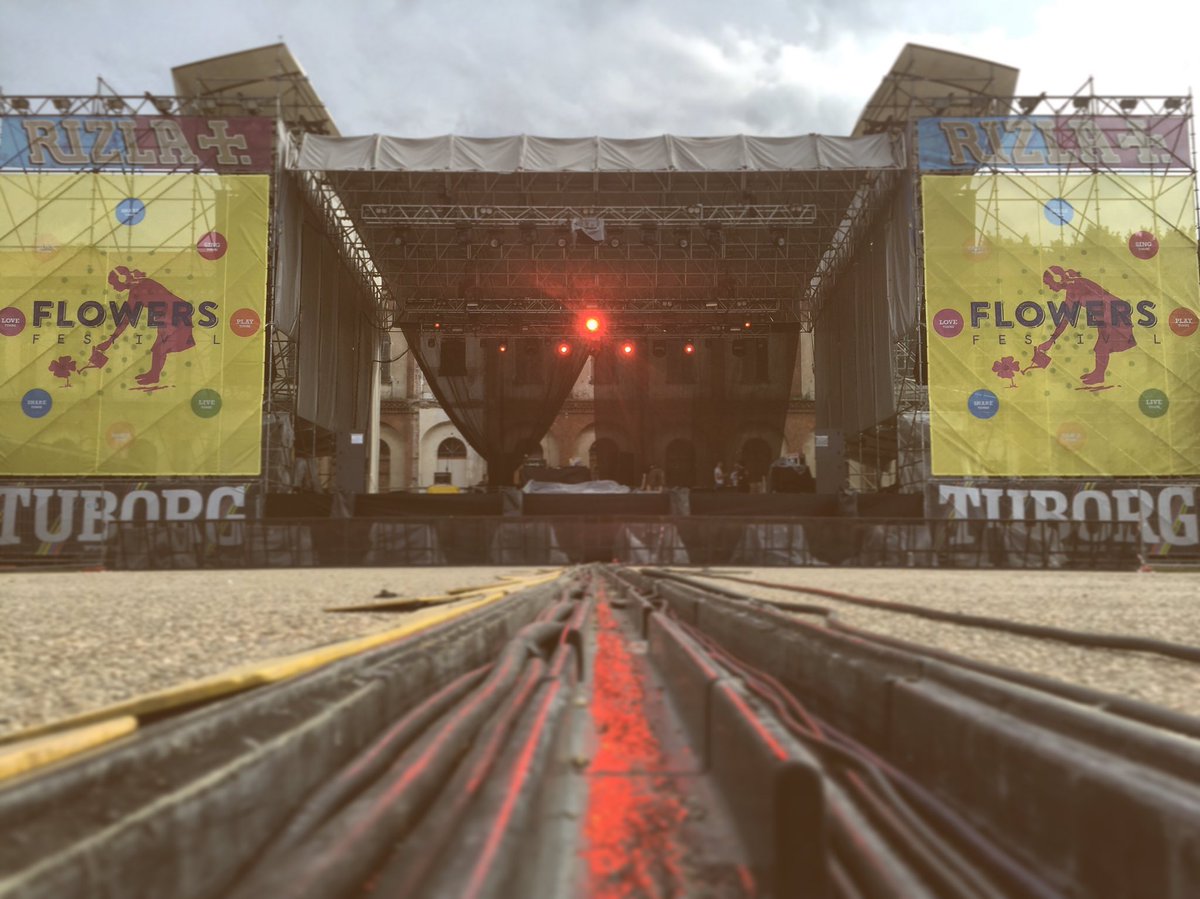 Gramatik's tweet photo. .@FLOWERSFEST TONIGHT 🇮🇹
W/ @TheGeekxVrv @clap__clap @sweetlifez https://t.co/sxfiY3xwpw