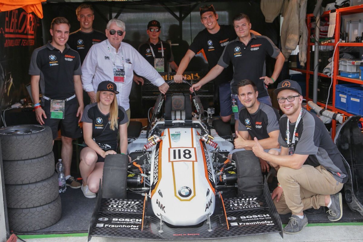 Elbflorace's tweet photo. We got a visit and mini lecture from legendary Pat Clarke! Thanks for stopping by #FSAEItaly #patscorner https://t.co/Yajtgtzj6D