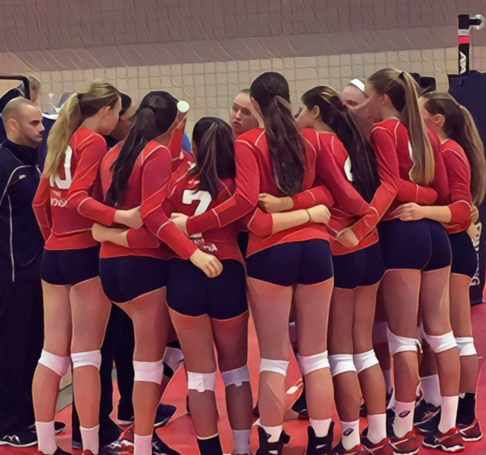 TheSpikeNet's tweet photo. #GNSR regrouping the troops after falling behind (18-16)
#TeamFlorida #USAVhpc #TheSpikeNet https://t.co/PXEKLs3khu
