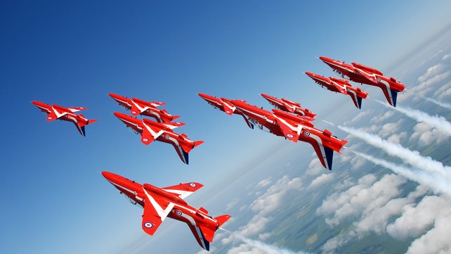 rtenews's tweet photo. Up to 50,000 people attend Bray air show https://t.co/rWohvexX0t https://t.co/fssRHODAXh