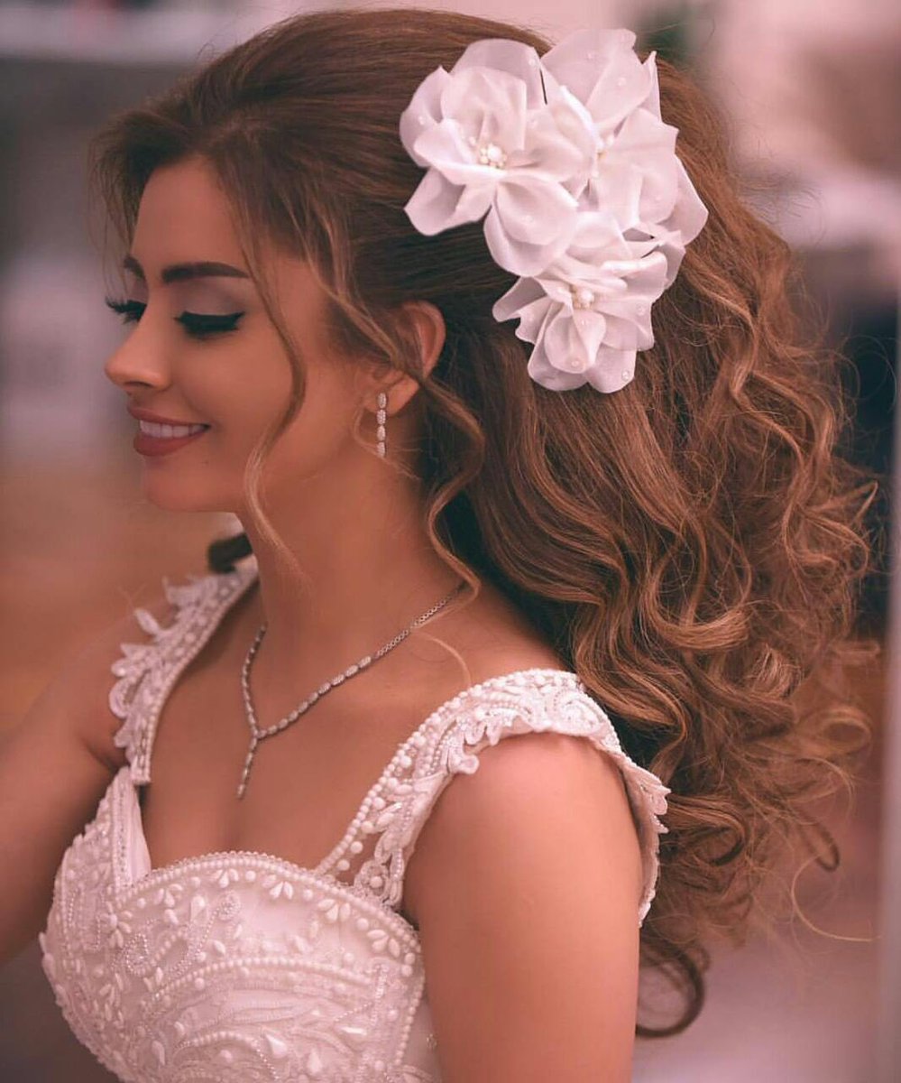 modish571's tweet image. Take a look at this gorgeous bride😘😍😘