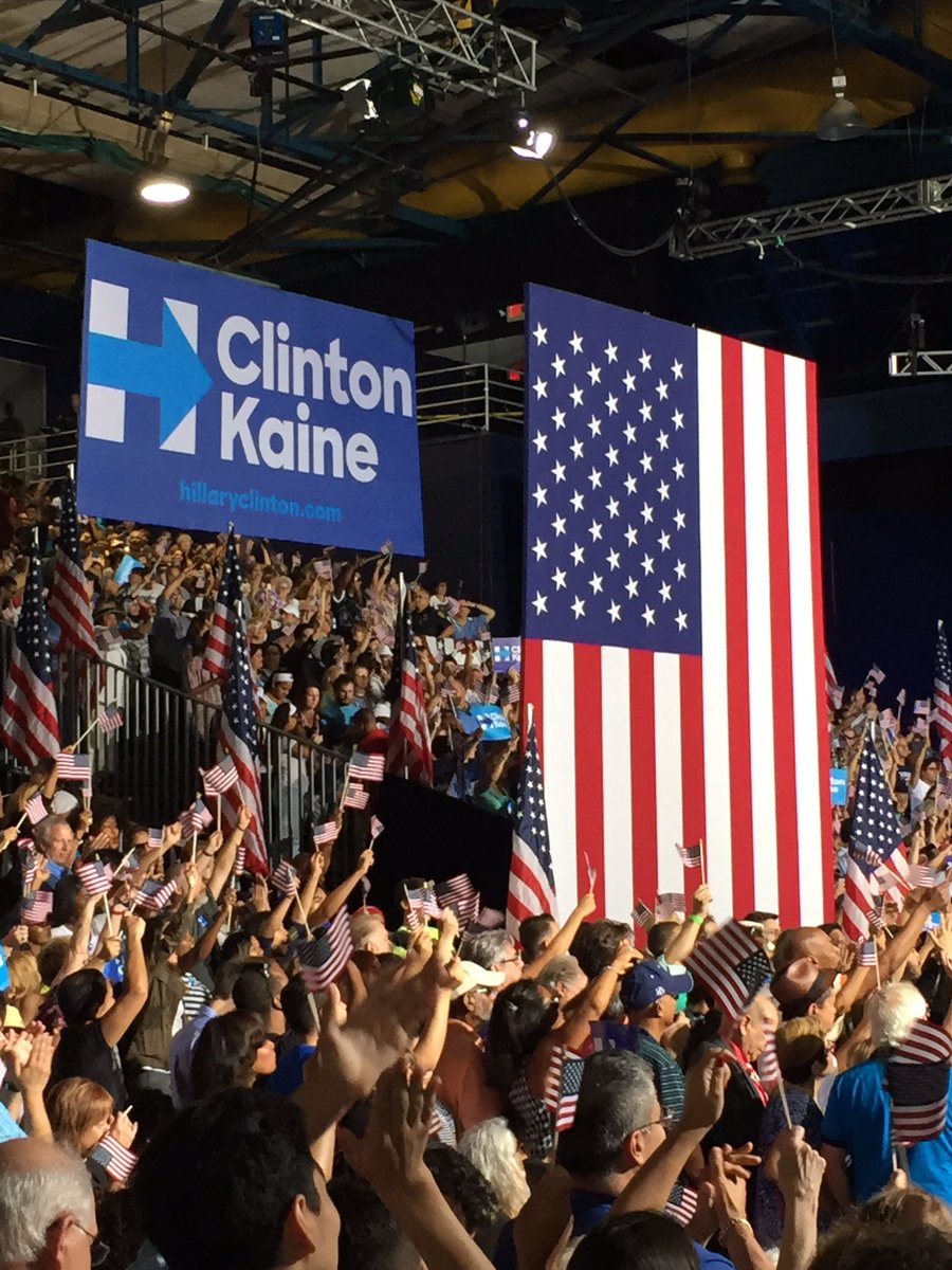 jeffzeleny's tweet photo. Some excitement in the room at Clinton-Kaine event (seen here an hour ago) has given way to: What's the holdup? https://t.co/iN5QKcL72G