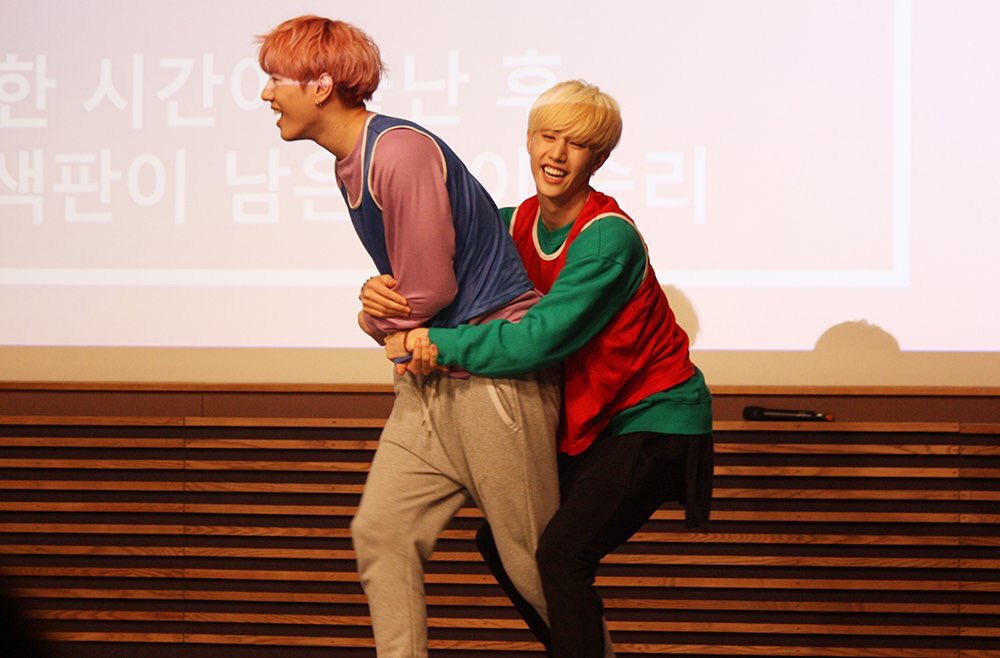 ddktymG7's tweet photo. 😳😳😳😳😳😳😳  #yumark #มาร์คต้วนบอกว่ายูคยอมน่ากลัว https://t.co/mqIztRKq2p