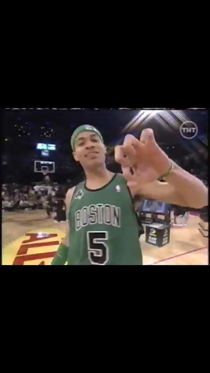 brandonwoozy's tweet photo. Never forget '07 dunk contest. Returning home to his draft team. https://t.co/FhDX3ZfSH9