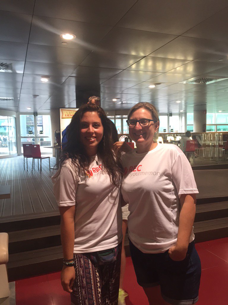 juliacuencacuen's tweet photo. Ya en el aeropuerto. Destino: Louga(Senegal) emocionaicas estamos deseando comience la aventura #Recinyourmemory https://t.co/SHLqj816yU