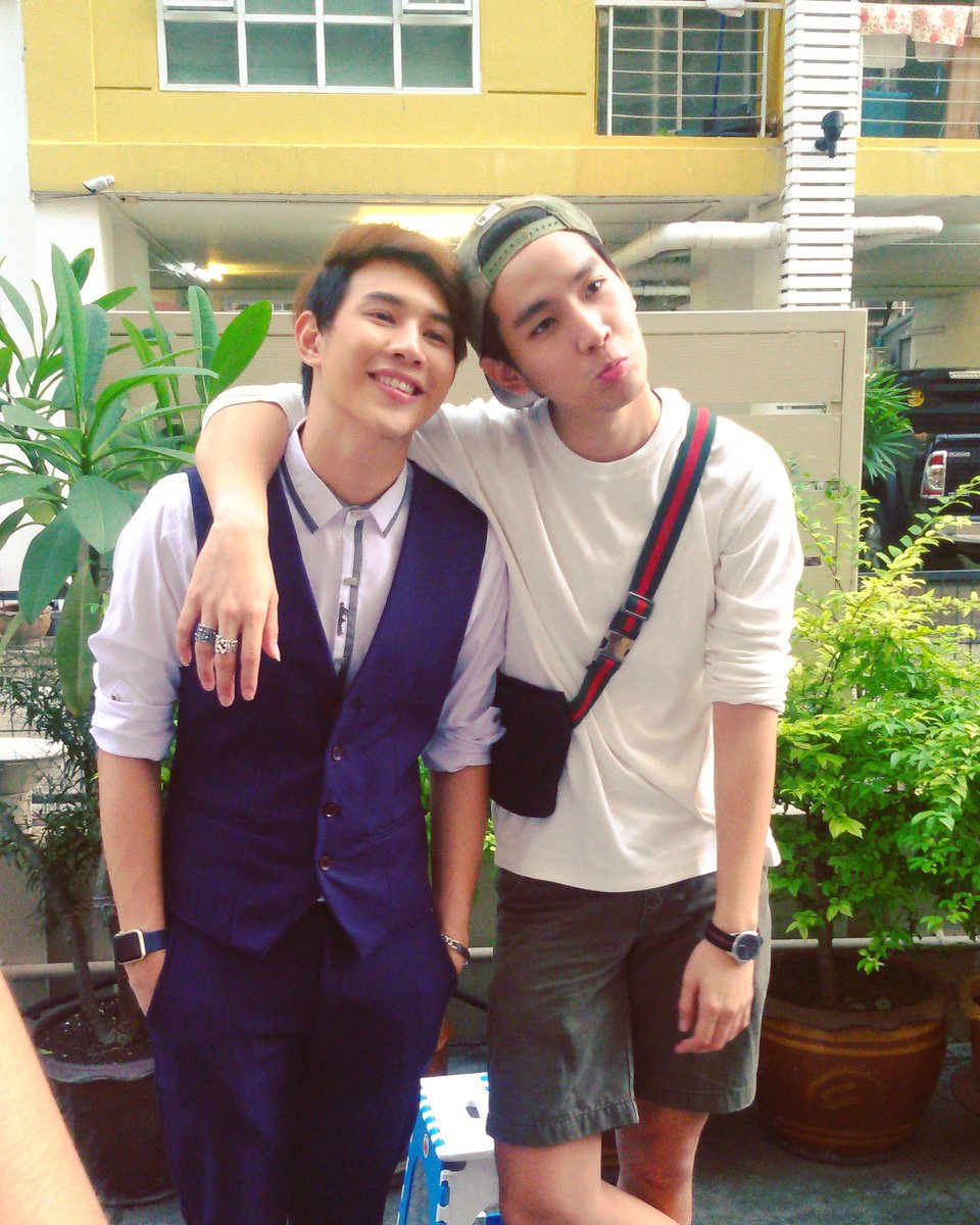 ween_KT's tweet photo. รูปคู่..รักค่ะ 😝😝😝
@KiimMon @ChainThanin
#chaindayswithyou @ChainWarakornFC
ปล.อยากจะเอาจุดออก 🙊🙊🙊 ล้อเล่น🙏🙏 https://t.co/UH1QHkLcfa