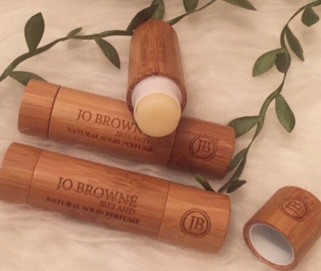 whatkatelovesbl's tweet photo. My thoughts on @jobrowne_ireland solud perfumes, https://t.co/XkxvmGvGrU #fragrance #jobrownesolidperfume https://t.co/xtClwEGAFS