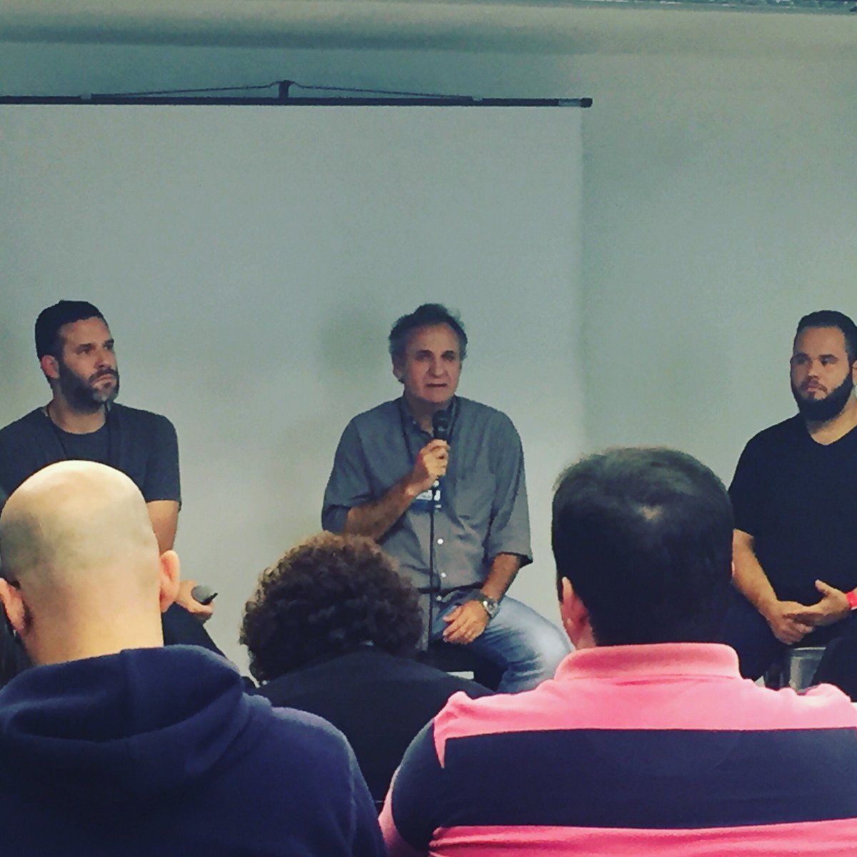 ikebanacw's tweet photo. Flávio Toledo - LNCC/MCTI
"O papel das incubadoras é transformar ideias em startups"
#encontrocw16 #coworking https://t.co/BUWLnbblbX