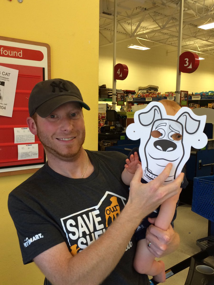 <a href="/jeffedwards105/">jeff edwards</a> Connor and I just found Max at <a href="/Petsmart1251/">Petsmart Summerville</a> in Summerville! #petsmartevents #secretlifeofpets