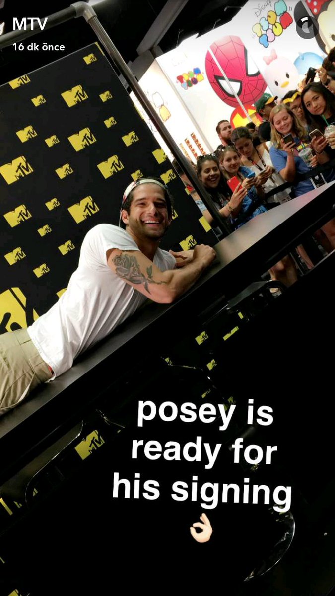 Slaevik10's tweet photo. Aşkım ya 😂😍💙 @tylergposey  @MTVteenwolf  #teenwolf https://t.co/UXi9JKEkqA