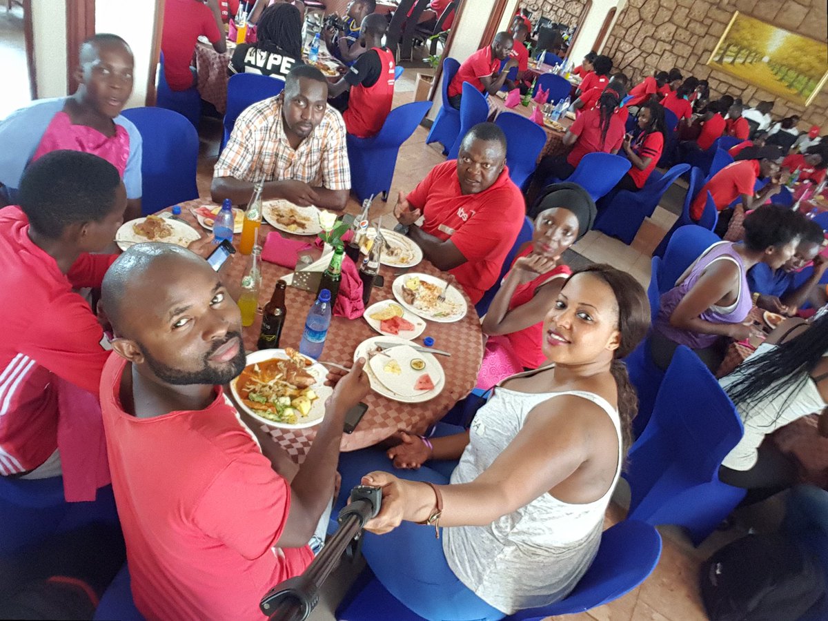 loswash_argatha's tweet photo. #NBSFunDay https://t.co/4erCq0S9XX