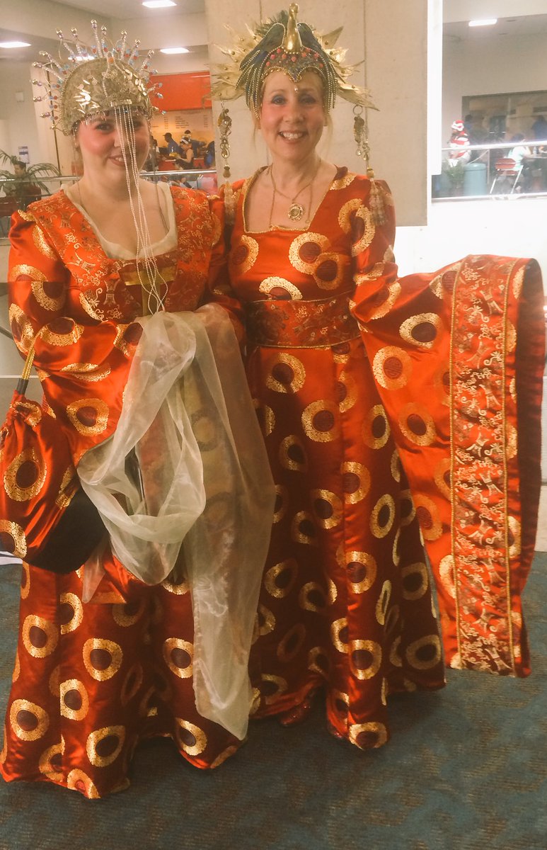 CostumeCon36's tweet photo. We ran into some " Big Trouble in Little China" here at SDCC! https://t.co/p8PiR6cCcO