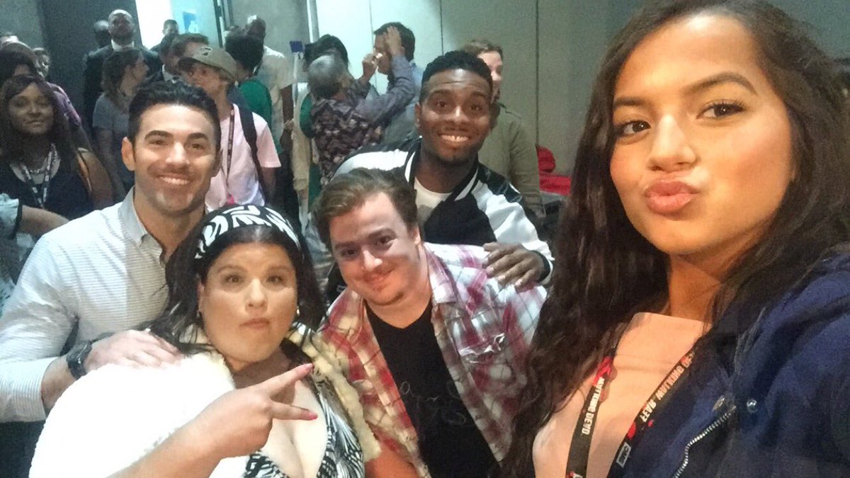 Nickelodeon's tweet photo. Behind the scenes #AllThat panel selfie with #LOTHT star @isabelamoner! #NickSDCC #SDCC https://t.co/gvc9fyzt4l