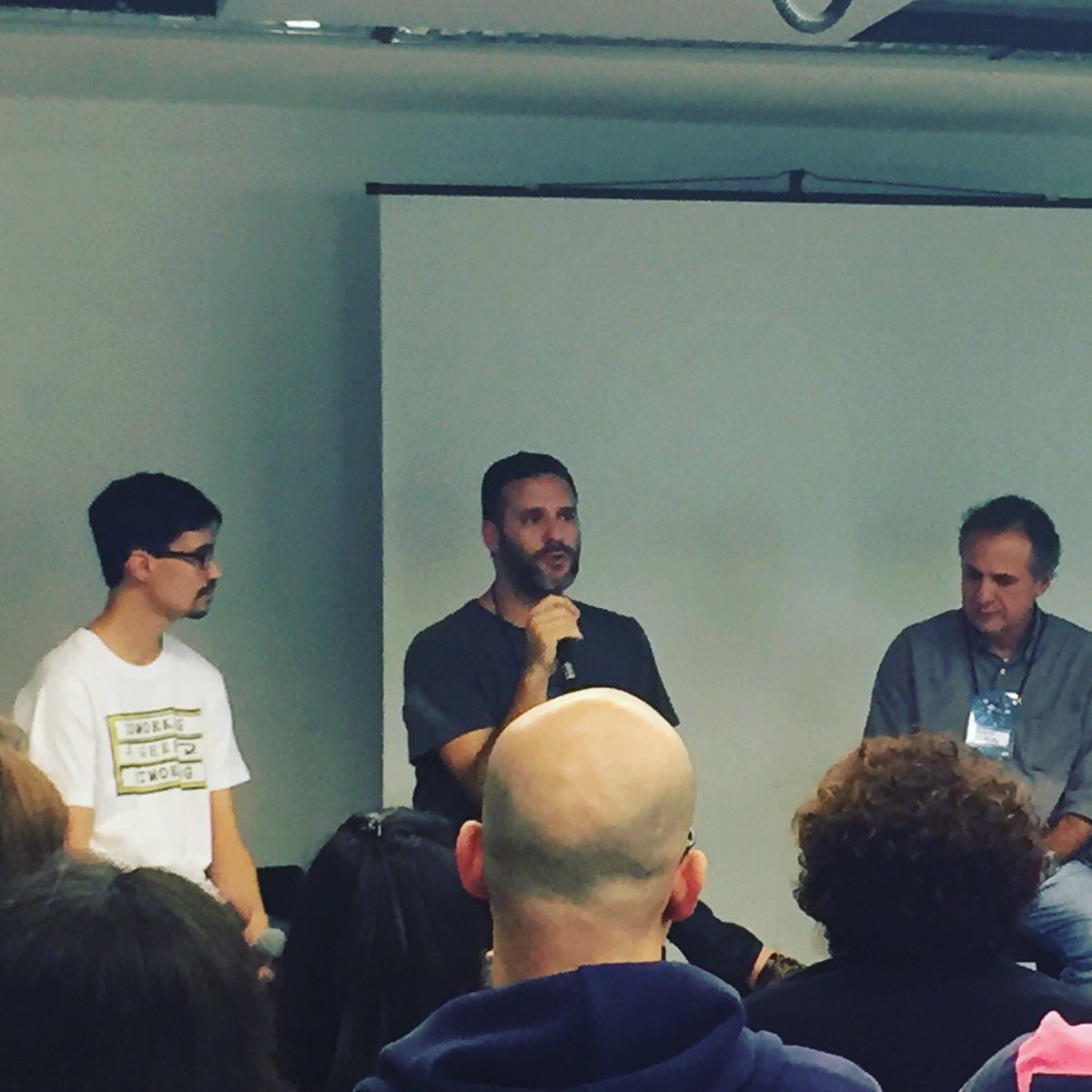 ikebanacw's tweet photo. Guilherme Velho - Affero Lab
"Hoje há um movimento de levar soluções de micro para grandes empresas"
#encontrocw16 https://t.co/FhRyBFRyD5