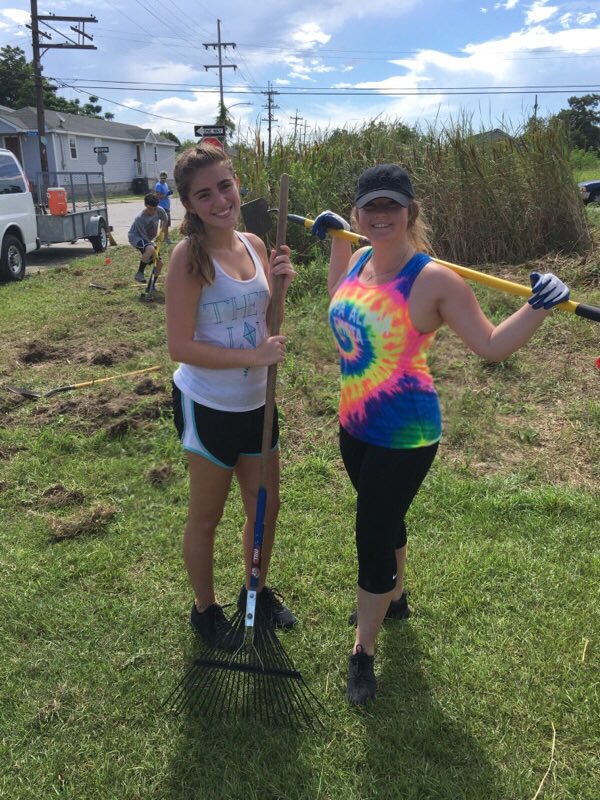 FresnoTheta's tweet image. Ambriel had an amazing experience on the #ThetaServiceTrip! ✨ Thank you @ThetaFoundation and @BettieLocke 💛💛💛