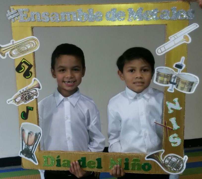 yorsiph's tweet photo. Después del Concierto Orquesta Infantil  y #EnsambleMetalesInfantil @ProgramaNIS #CNASPM @elsistema @vzlasinfonica https://t.co/gHsrZ1lsFt