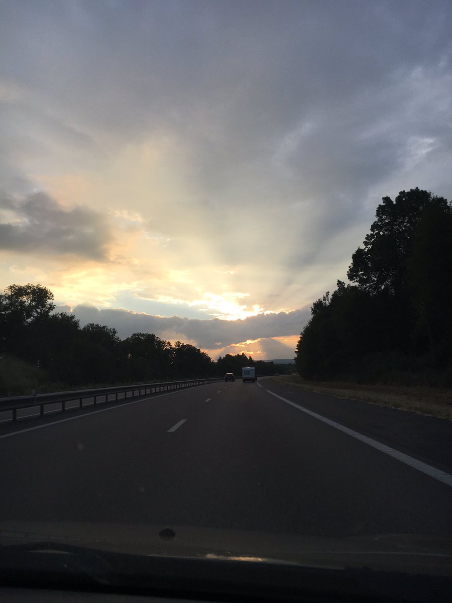peago_fr's tweet photo. En testant la nouvelle version 2.1 de Péago sur le trajet #Nancy-#Lyon (E21), le beau temps nous attend 😎 https://t.co/DSqyt0vz5i
