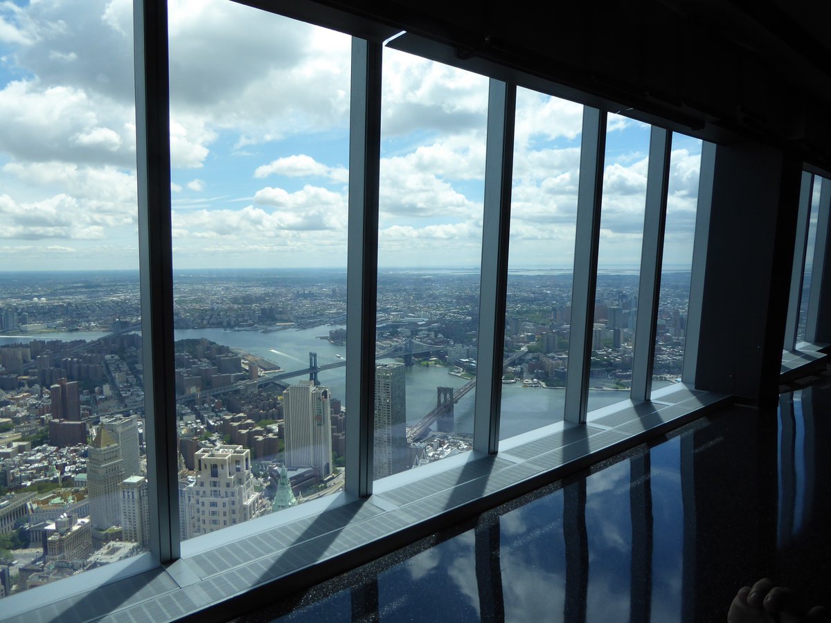 mdispezio's tweet photo. #One_World_Trade_Center, #observation_deck, #East_River_bridges #Elevator_wall_screen with animation of NYC growth https://t.co/UEGSB4UgAE