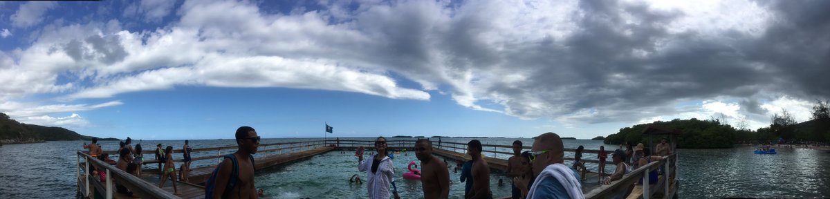mike_cullenboy's tweet photo. once again aqui👻😬 #weekendlargo #tropicaleoday https://t.co/zHx9T2lGsU