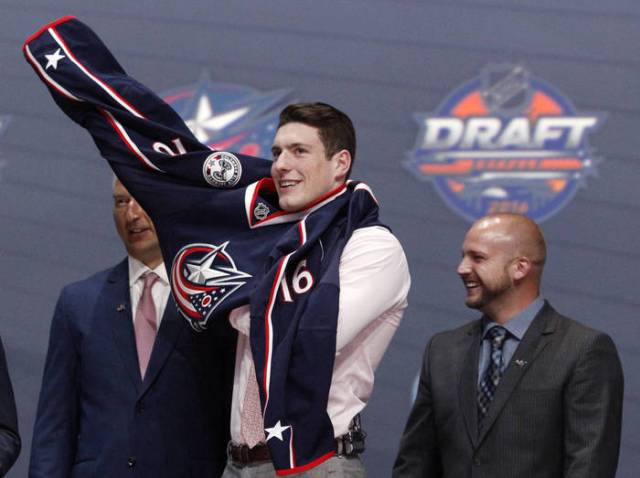 BlueJackets_FZ's tweet photo. #Bluejackets My Opinion on the Blue Jackets First Round Pick #BlueJackets https://t.co/wrdrvuyaEc https://t.co/B4YMeTIeiM