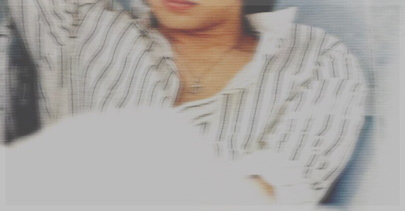 ZdKzq's tweet photo. 月の光で君の愛しい顔を見ながら何度も"すきだよ"と呟いて、ベットの軋む音と共に君を抱きしめる。"愛してる"と言ってしまえば気を困らせるだけ。お願いだよ。もっと俺に溺れてよ。なんて言えないまま唇を噛みしめた、#RTした人お迎え https://t.co/tbQgjq2LjQ