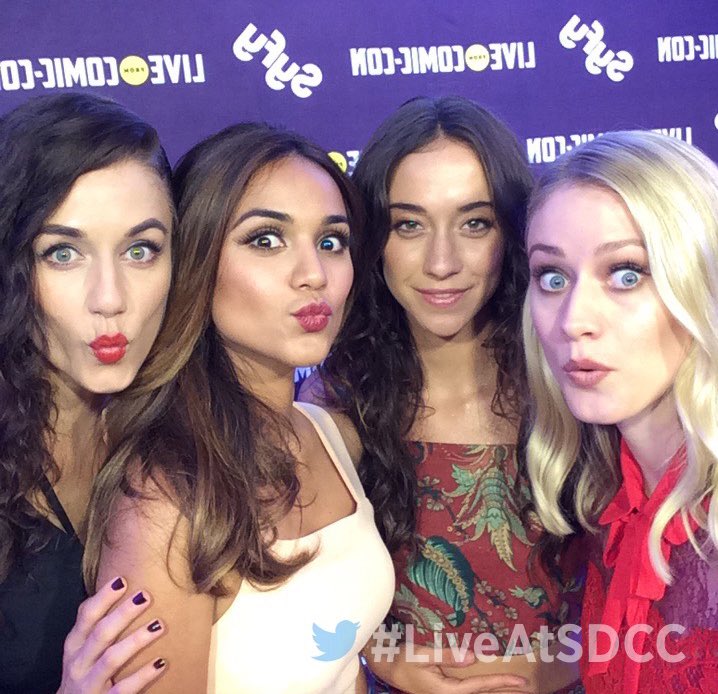 mrsshephard23's tweet photo. RT @MagiciansSyfy No one summons a more magical selfie than the ladies of #TheMagicians 😍👏✨

#MagiciansSDCC https://t.co/RG68MIF8R9