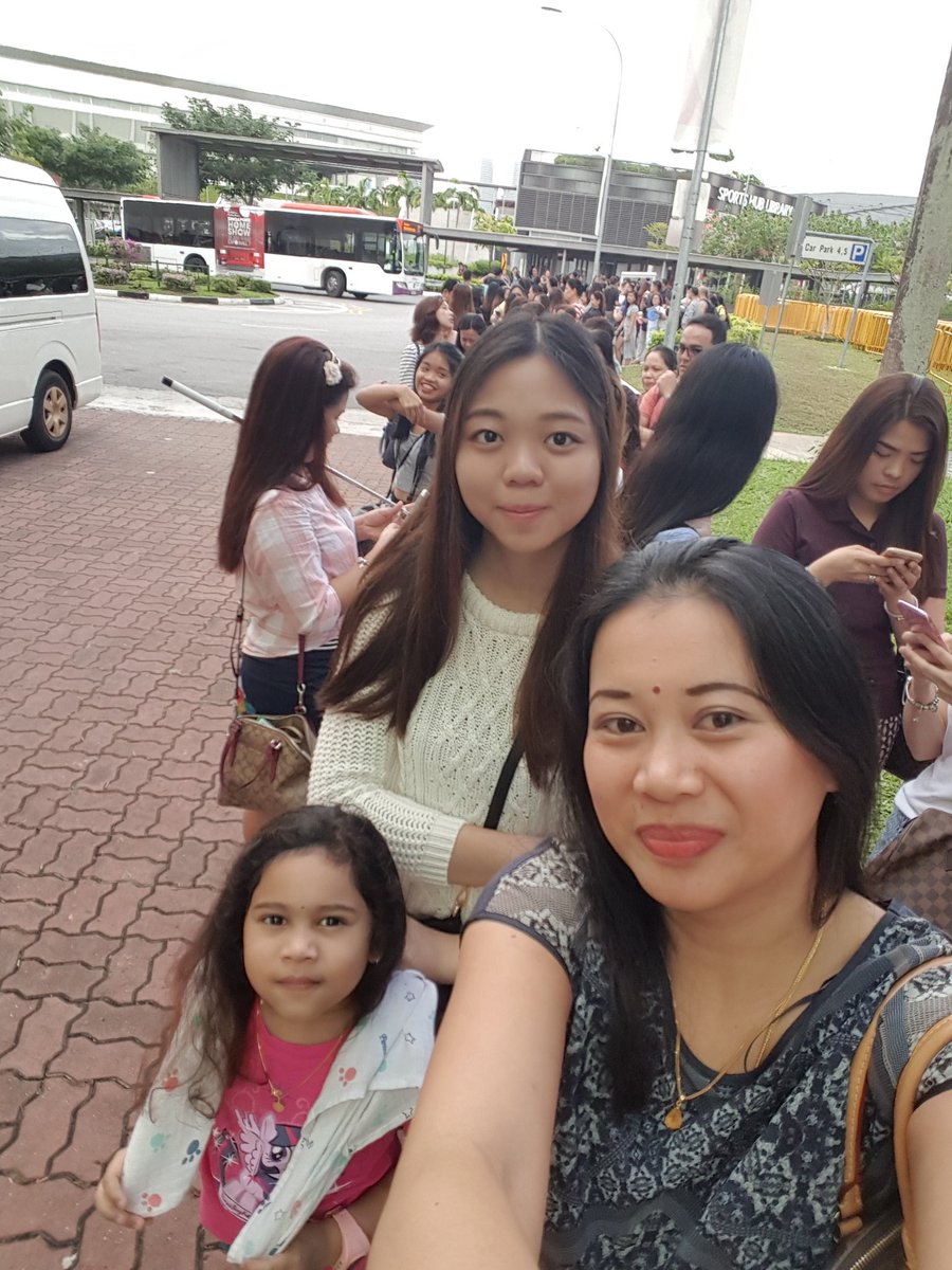 im_charo's tweet photo. Dto na po kami! Pordalab of AlDub 😍 #OneFineDaywiththeBae #ALDENinSG @ofcaldub_malay @ALDENatics_MY https://t.co/KTqFBN25P8