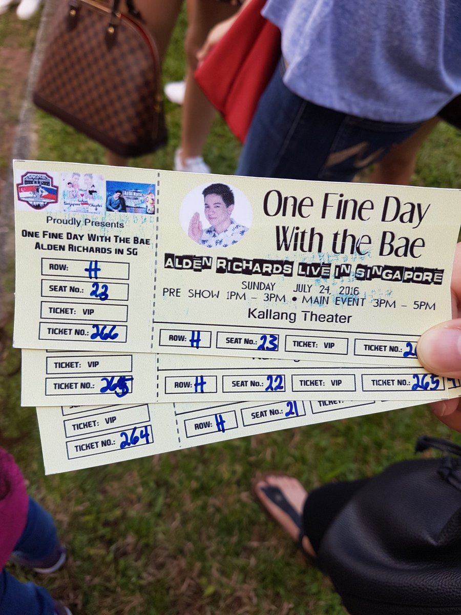im_charo's tweet photo. Dto na po kami! Pordalab of AlDub 😍 #OneFineDaywiththeBae #ALDENinSG @ofcaldub_malay @ALDENatics_MY https://t.co/KTqFBN25P8