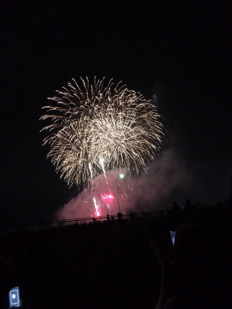 deathsizehell08's tweet image. 昨日は花火みたー、もう夏だねぇ