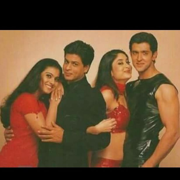 SRKUniversePE's tweet photo. ¡Good morning ##Srkians!! 😊
¿Cuántos likes para esta hermosa película?
#KKGG 💖 https://t.co/R88uM533hQ