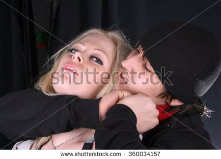 DappyFa's tweet image. Who have be in a chock hold before