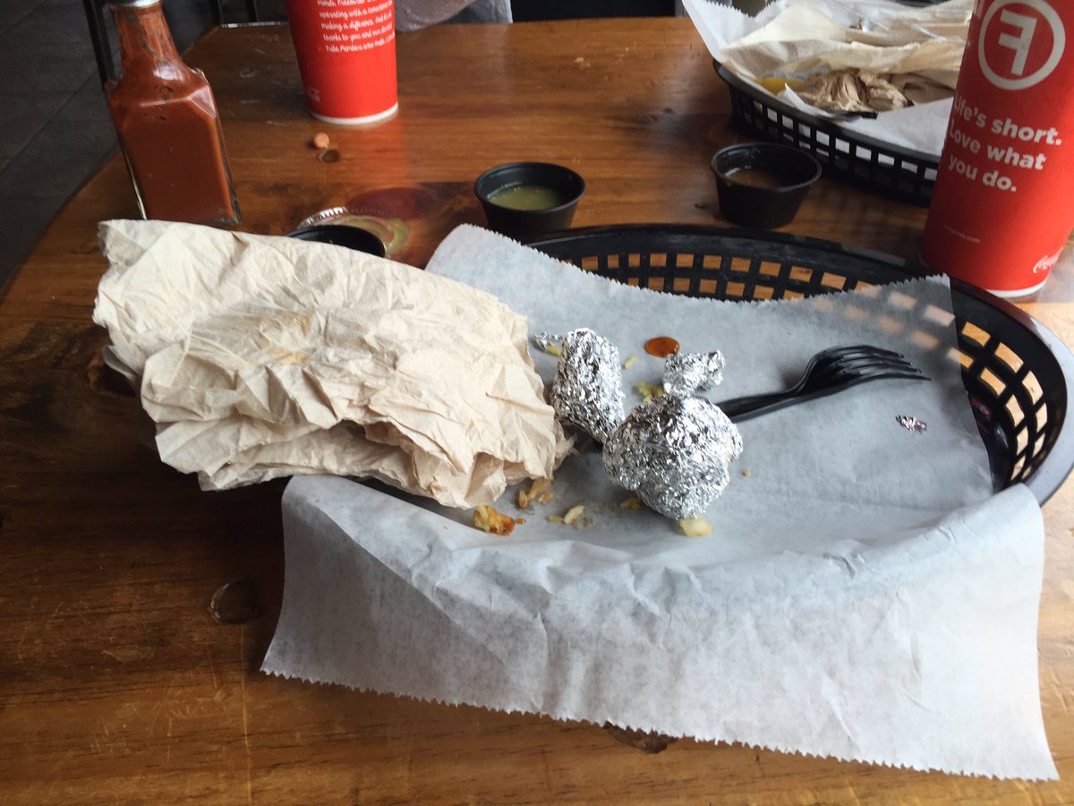 DarienXL's tweet photo. #FirstWorldChallenge My burrito, as well as my dignity & self-respect, is all gone. Thanks @FREEBIRDS_WB, 1607 hours https://t.co/u3EkiCsiC4