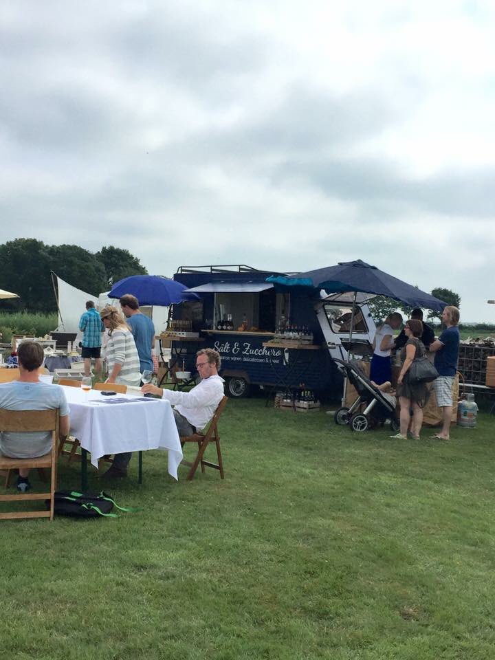 basoosterbaan's tweet photo. Verwen je gasten eens met onze wine-food truck! Klasse events vragen om goed verzorgde aankleding en mooie wijnen! https://t.co/Wf35wLfsFZ