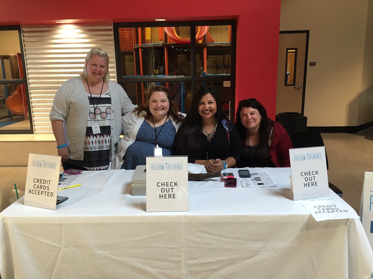 MercyMultiplied's tweet photo. Our CA staff is AMAZING!! #MMFreedom16 https://t.co/dLFlNdJt4F