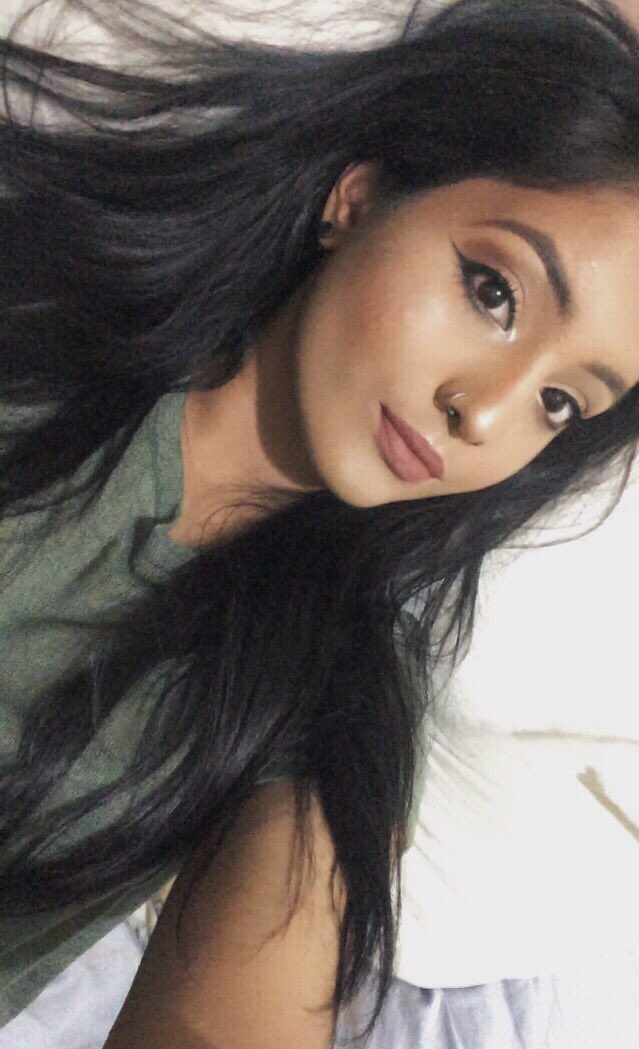 desibaddiess's tweet photo. bengali😍 @sazzxo https://t.co/trFaXhwSVq