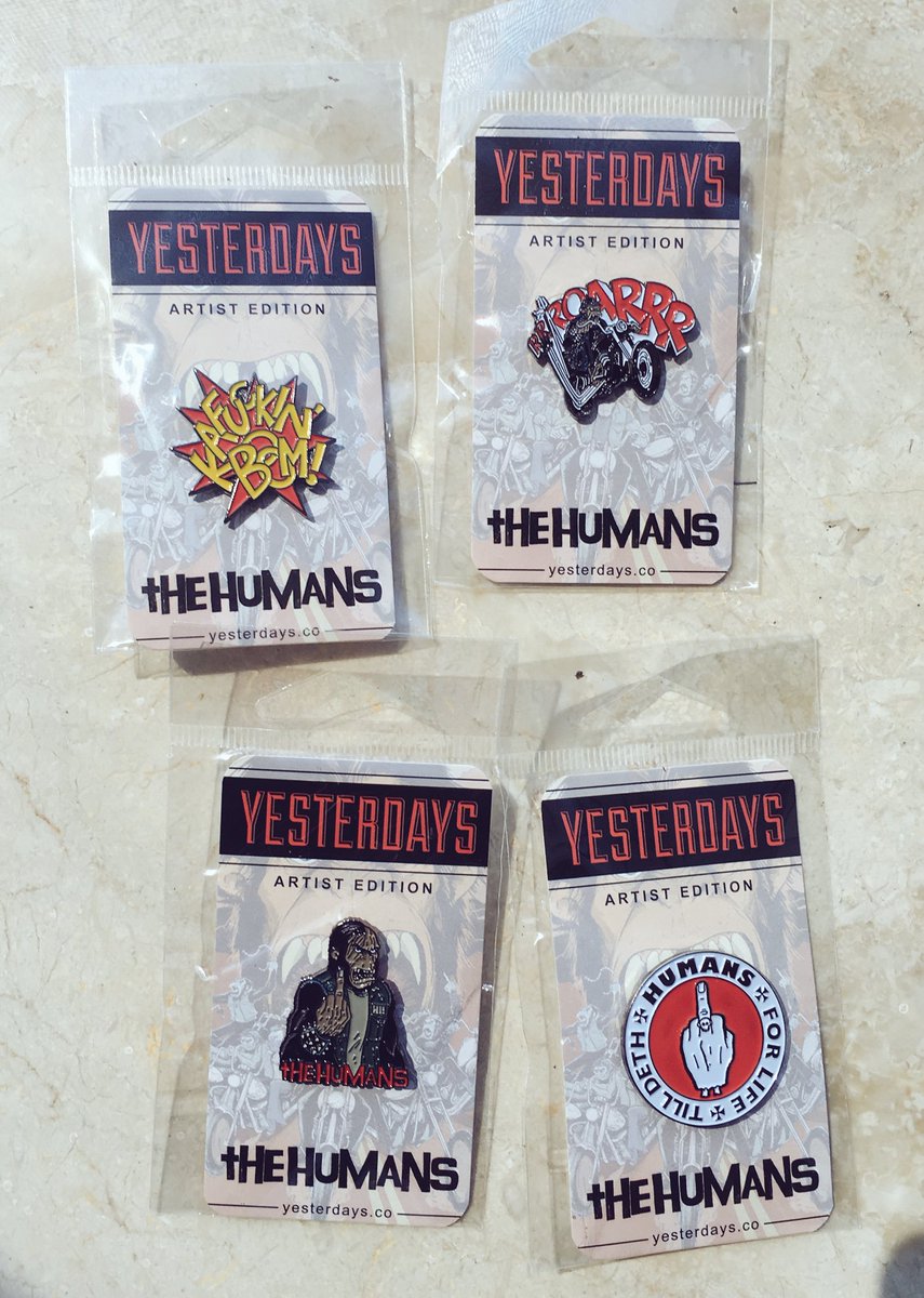 Got these rad THE HUMANS pins from <a href="/KeenanMKeller/">KeenanMarshallKeller</a> at #sdcc artists alley