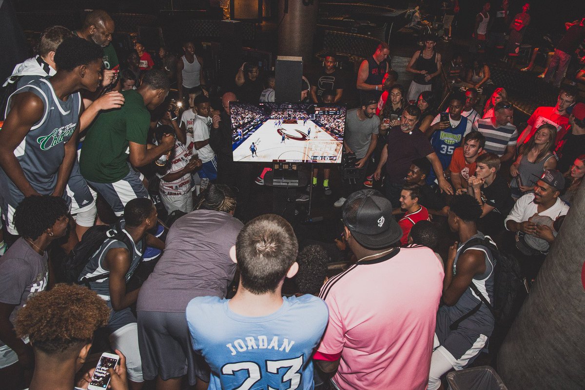 NBA2K's tweet photo. Huge crowds checking out @NBA2K at the @adidashoops #LVL3 at Planet Hollywood in Vegas! https://t.co/ahcE8upA46