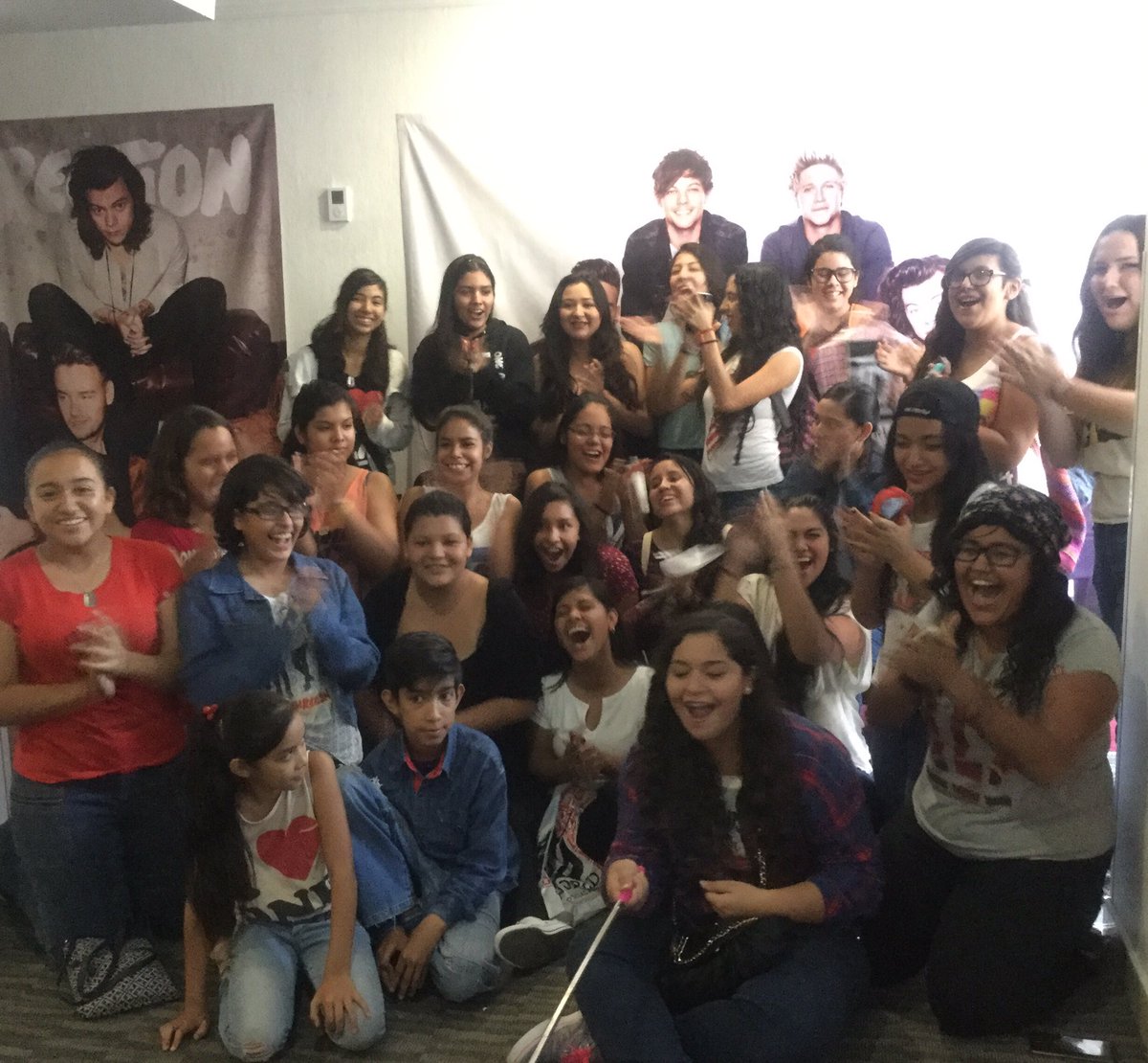 1DWorldMex's tweet photo. #1DWORLD Guadalajara 23,24 y 25 https://t.co/Cv31gdRVad