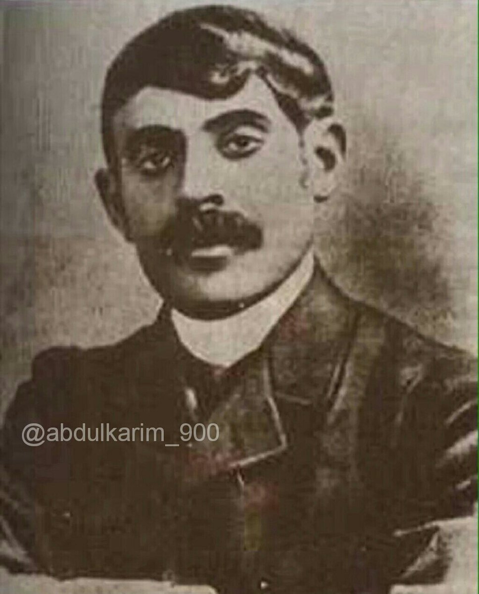 abdulkarim_900's tweet photo. قاسم أمين … مؤلف كتاب (تحرير المرآة) دعاء فية الى نزع الحجاب فأثر في النساء… ولكن زوجته رفضت خلع الحجاب.  توفي 1908م https://t.co/U4j031oDnx
