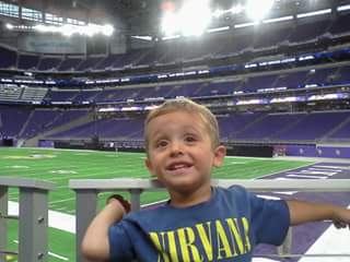 nschirra8's tweet photo. #OpenTheGates #USBankStadium #GavinMichael https://t.co/3ocVBDT7jg