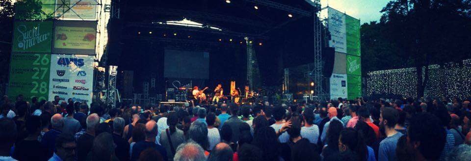 overmiles2015's tweet photo. The Overmiles live! Suoni di Marca 2016. #Overmiles https://t.co/MyBllAn5y3