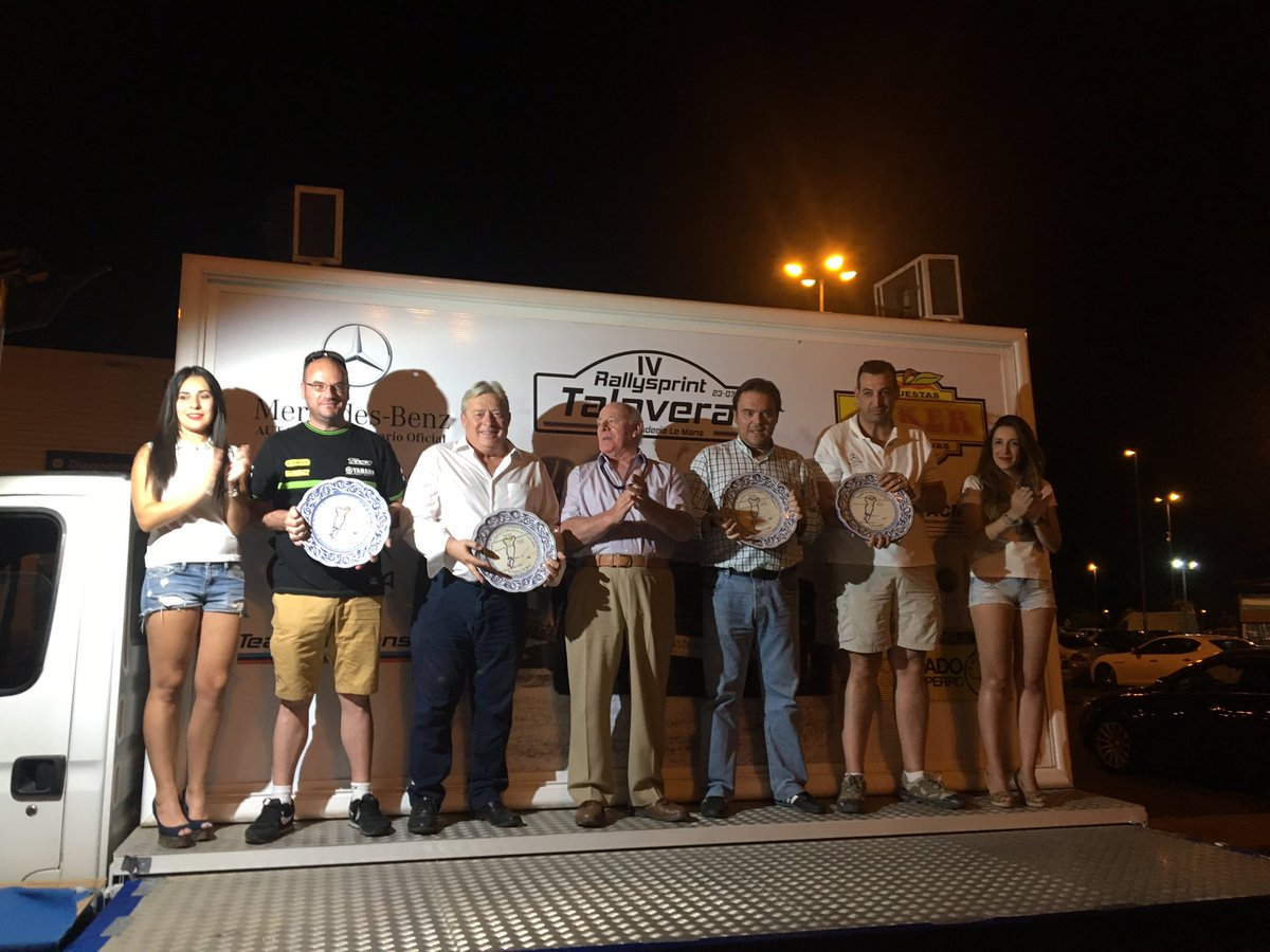 Recibimos en el <a href="/TalaveraAyto/">Ayto Talavera</a> con mucho cariño el detalle en cerámica por parte del IV Rallysprint #Talavera