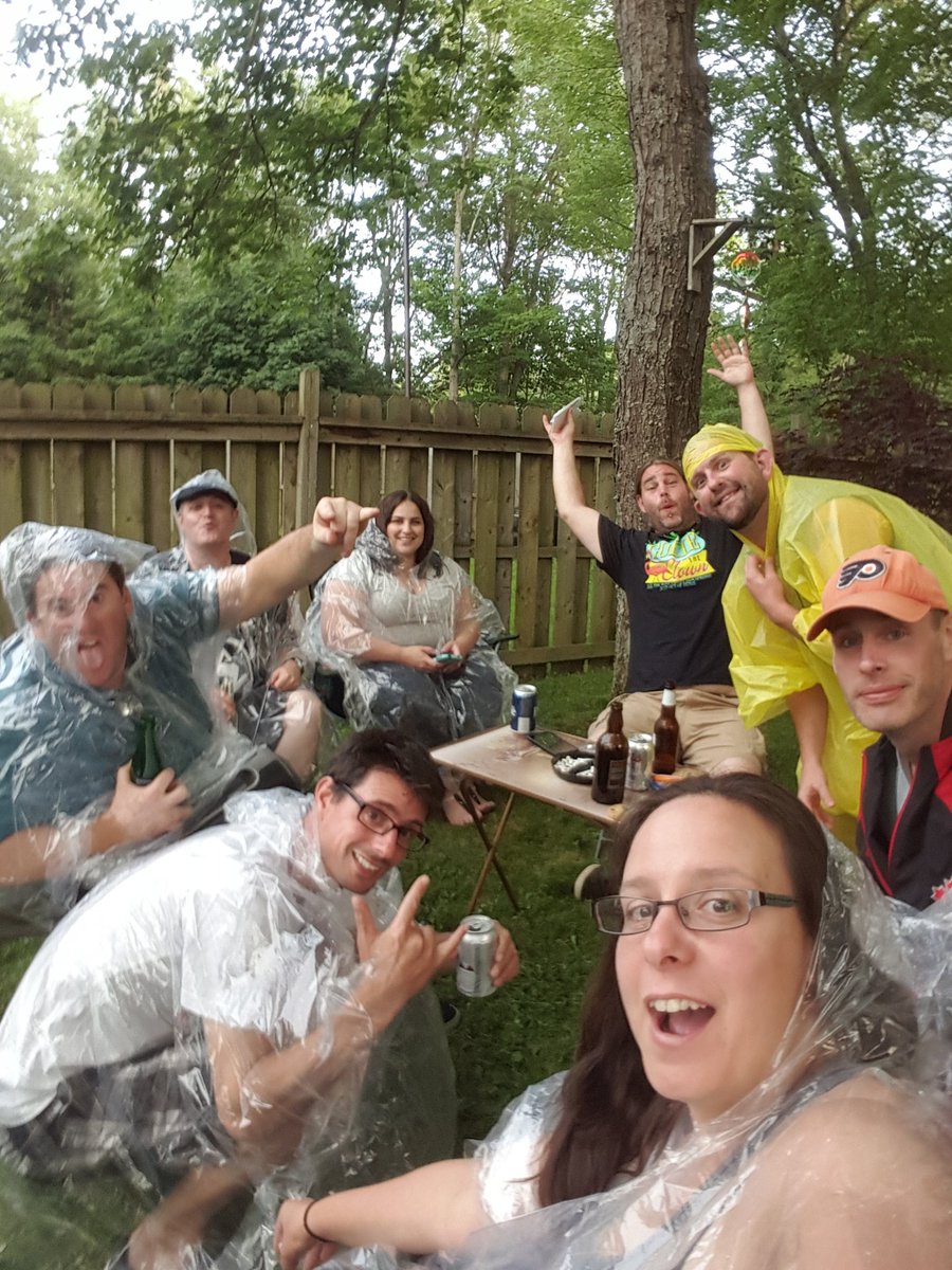susiegwood's tweet photo. Good times! In the rain. ... https://t.co/Krrmk1IudE