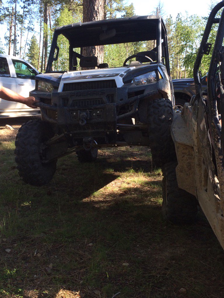 KayserKyle's tweet image. New parking at cabin. #stackthemup