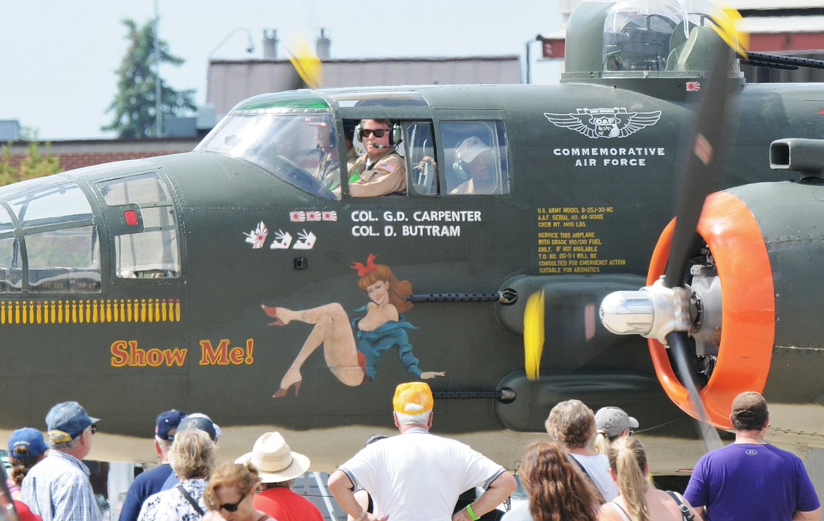 JonKlemme's tweet photo. Photos from the Sioux Falls Airshow today. Thousands of people attended the show. https://t.co/0de08ILMOD